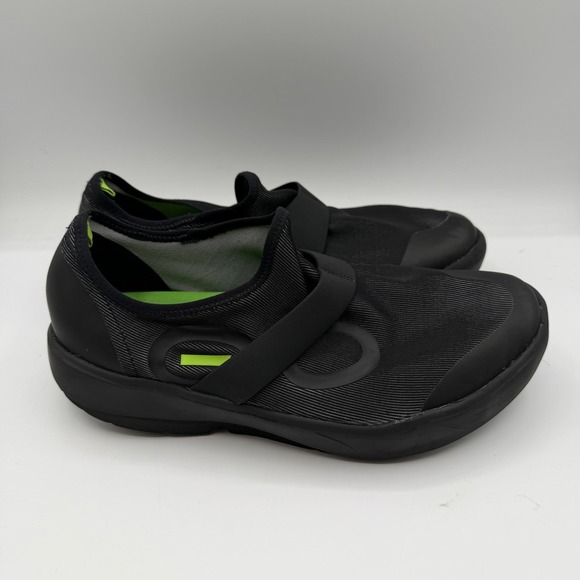 Oofos OOmg Fibre Low‎ Shoes Mens Sz 9 Black/Black Slip On Sneakers